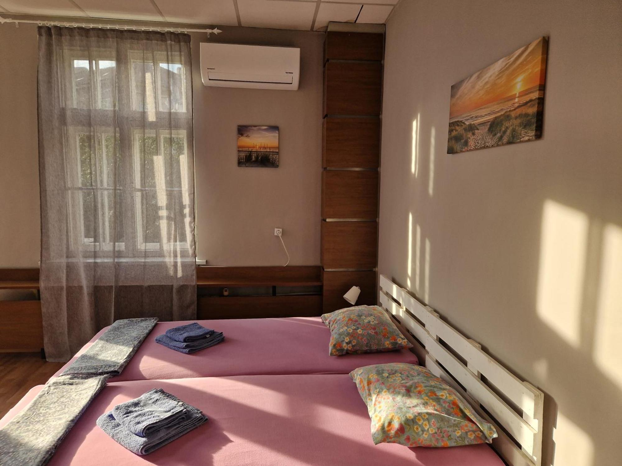 Lambo'S Corner Varna - Guest Rooms Exterior photo