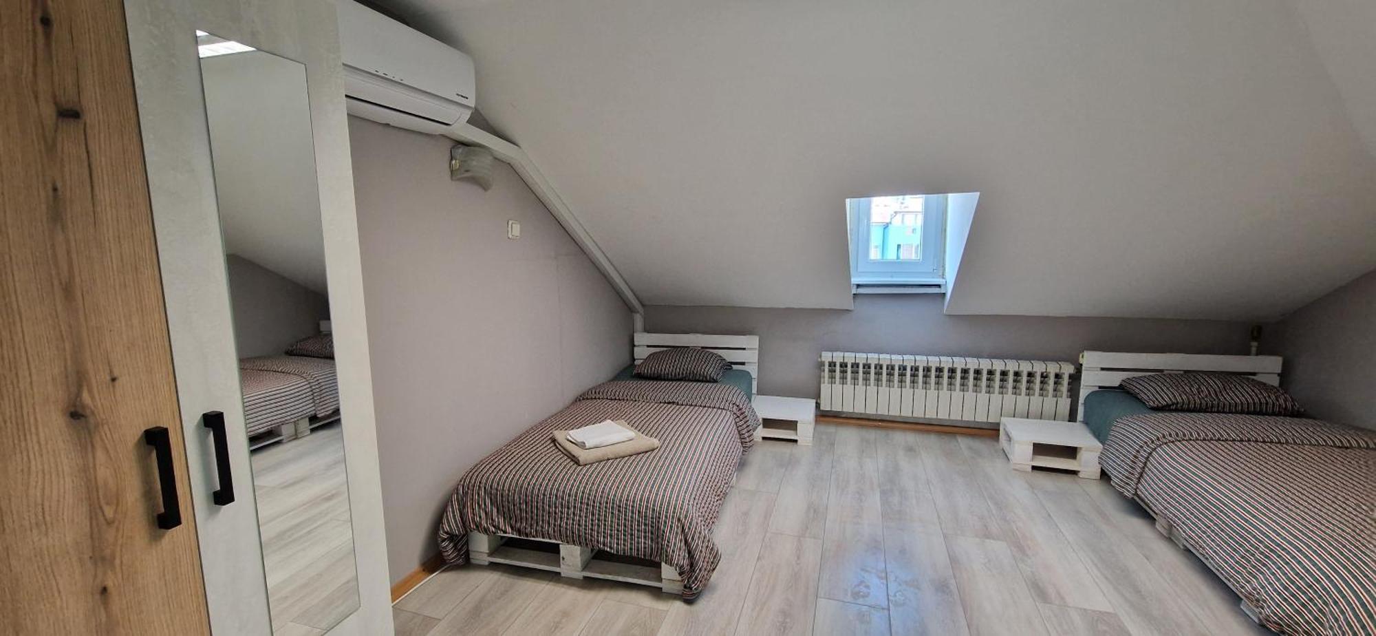 Lambo'S Corner Varna - Guest Rooms Exterior photo