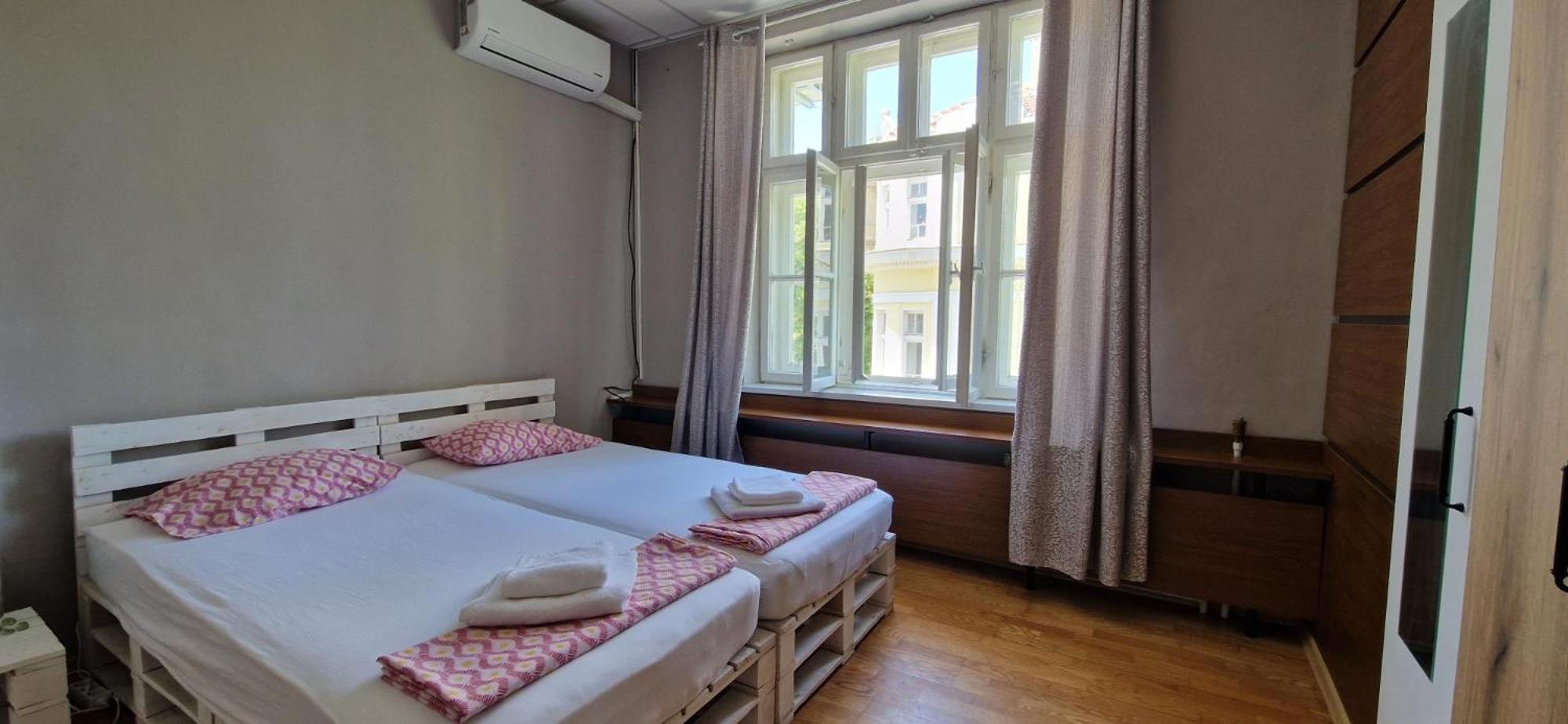 Lambo'S Corner Varna - Guest Rooms Exterior photo